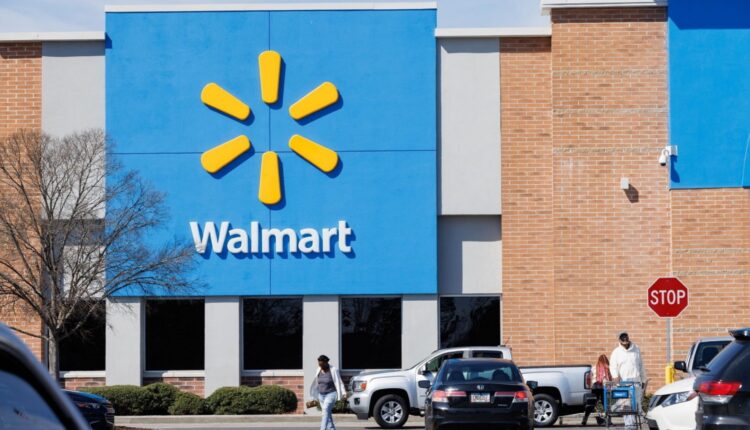 Walmart offers tender outlook for the year after posting strong holiday quarter